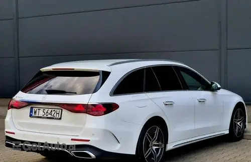 MERCEDES-BENZ Klasa E 