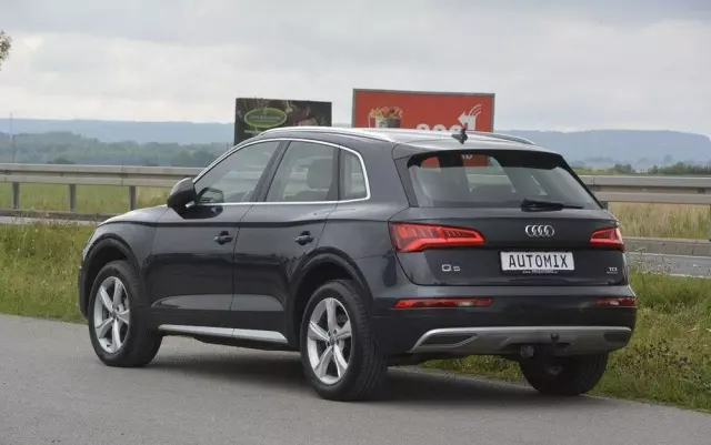 AUDI Q5 2.0 TDI quattro S tronic sport