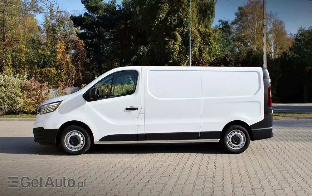 RENAULT Trafic L2H1 furgon 