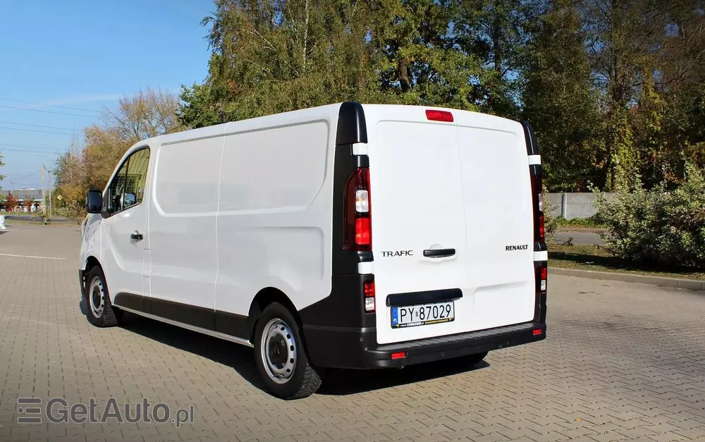 RENAULT Trafic L2H1 furgon 