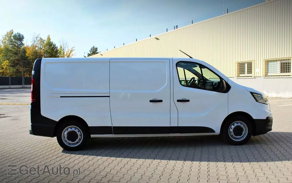 RENAULT Trafic L2H1 furgon 
