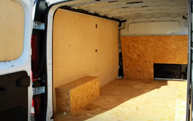 RENAULT Trafic L2H1 furgon 