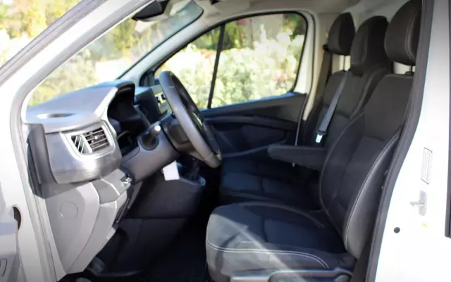 RENAULT Trafic L2H1 furgon 