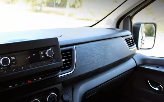 RENAULT Trafic L2H1 furgon 