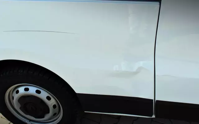 RENAULT Trafic L2H1 furgon 