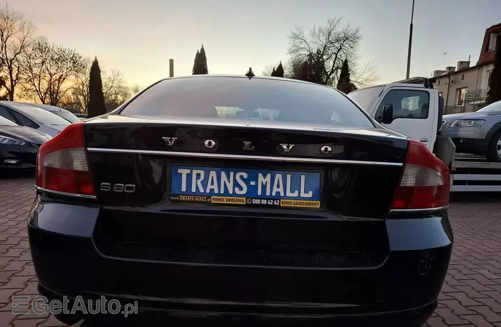 VOLVO S80 