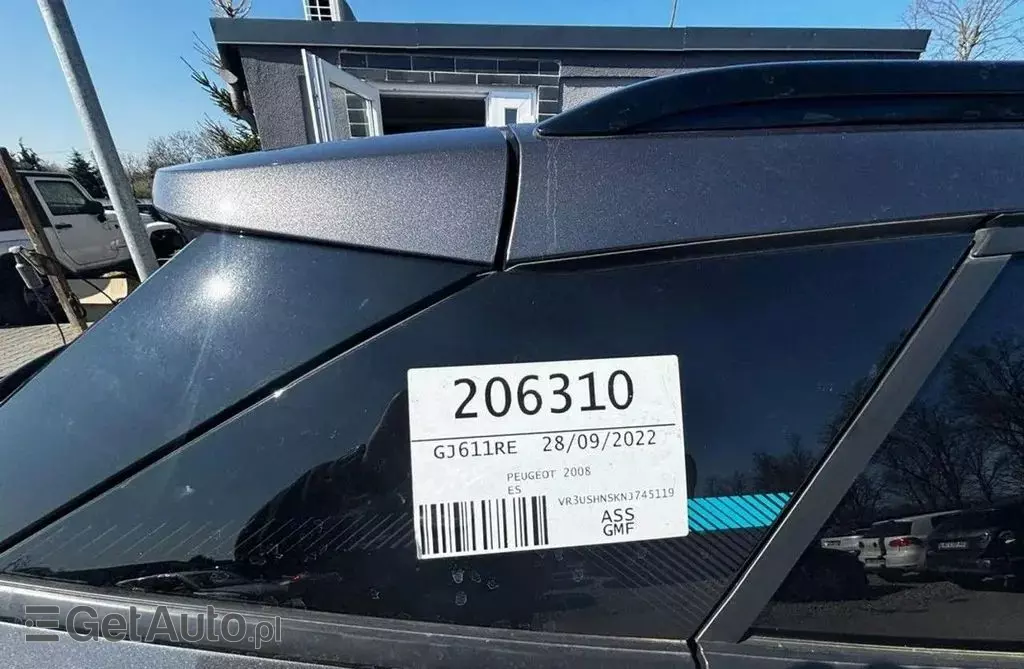 PEUGEOT 2008 