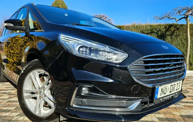 FORD Galaxy 2.0 TDCi Titanium