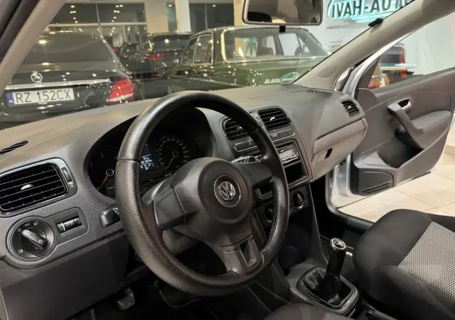 VOLKSWAGEN Polo 1.6 TDI DPF Trendline