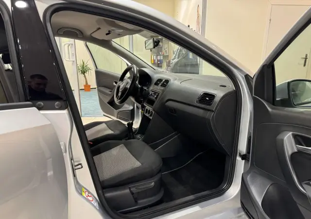 VOLKSWAGEN Polo 1.6 TDI DPF Trendline