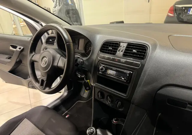 VOLKSWAGEN Polo 1.6 TDI DPF Trendline