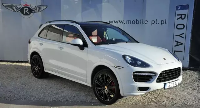 PORSCHE Cayenne 