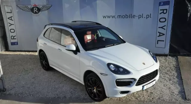 PORSCHE Cayenne 