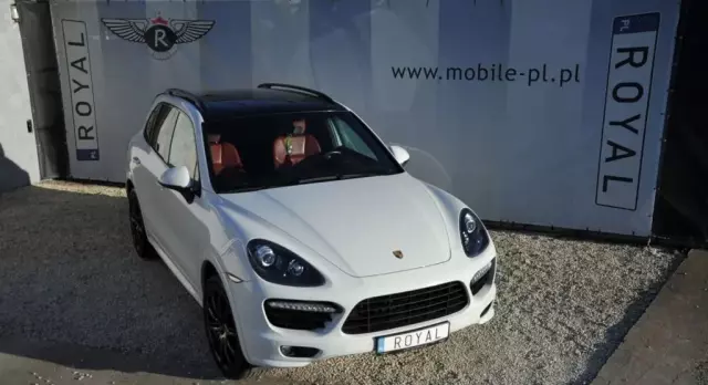 PORSCHE Cayenne 