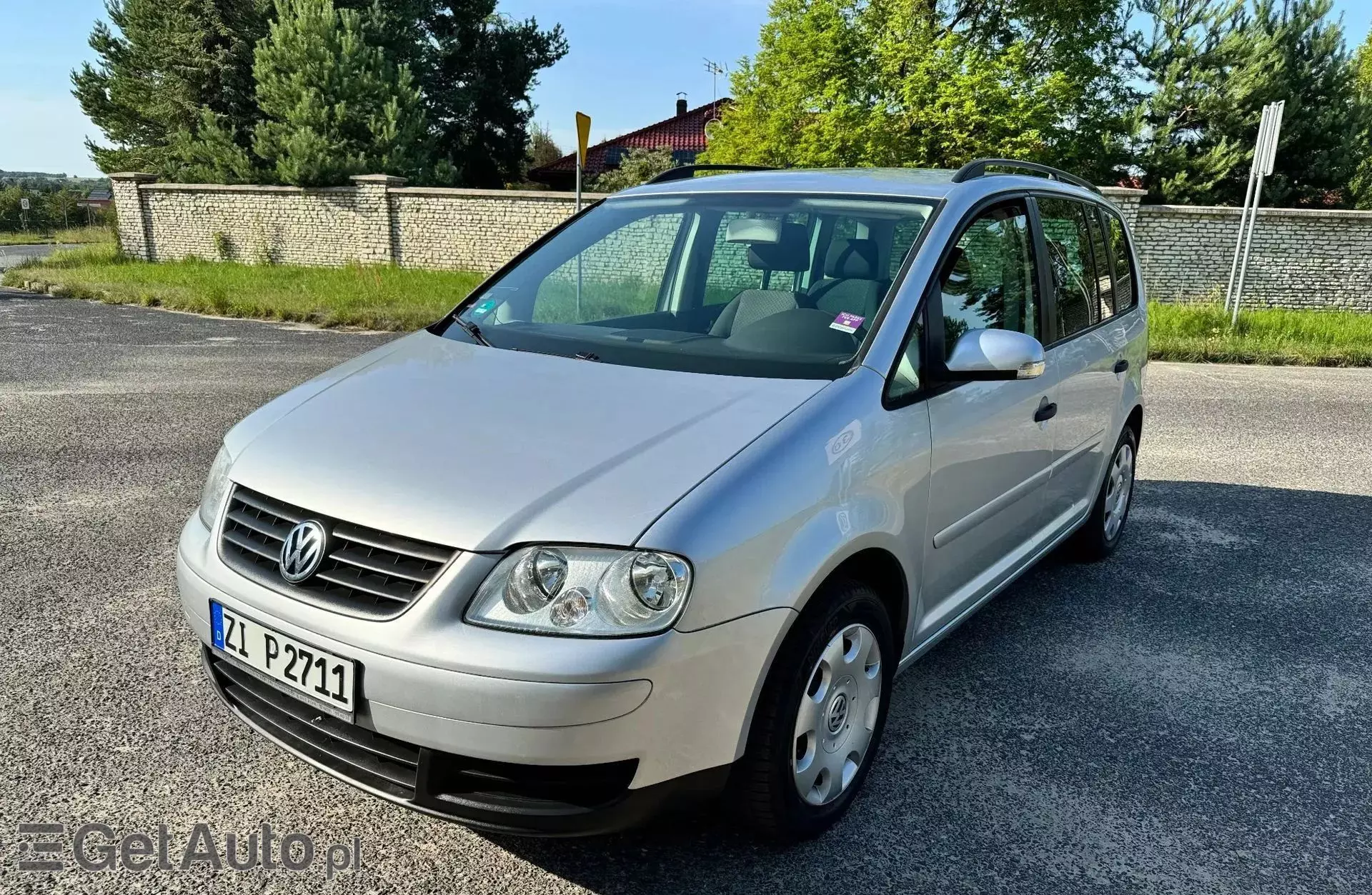 VOLKSWAGEN Touran 