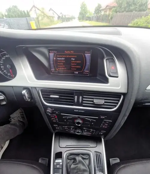 AUDI A4 