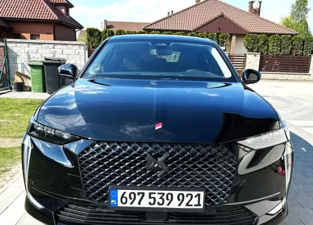 DS 4 