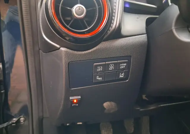 MAZDA CX-3 SKYACTIV-D 105 FWD Exclusive-Line