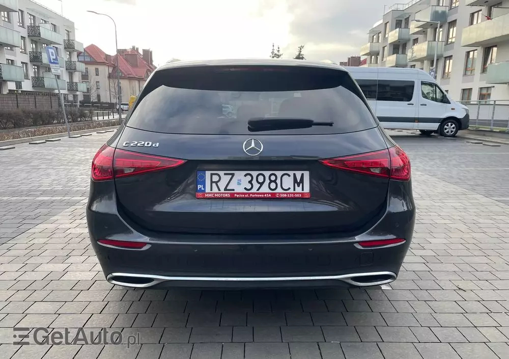 MERCEDES-BENZ Klasa C 220 d Avantgarde