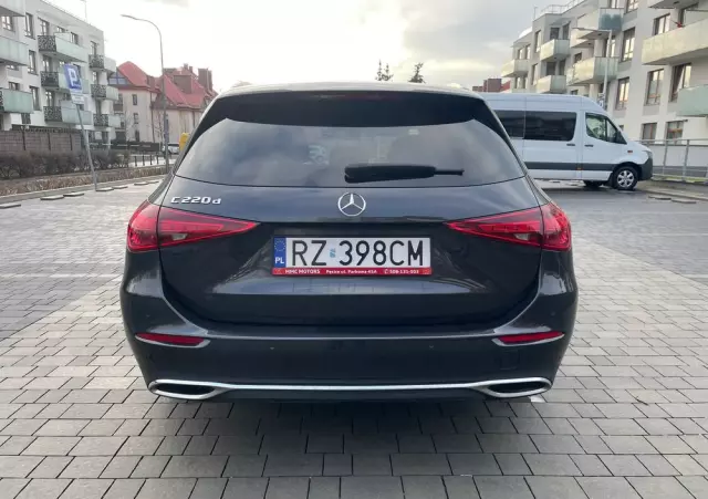 MERCEDES-BENZ Klasa C 220 d Avantgarde