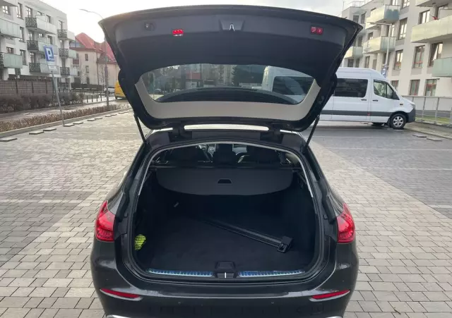 MERCEDES-BENZ Klasa C 220 d Avantgarde