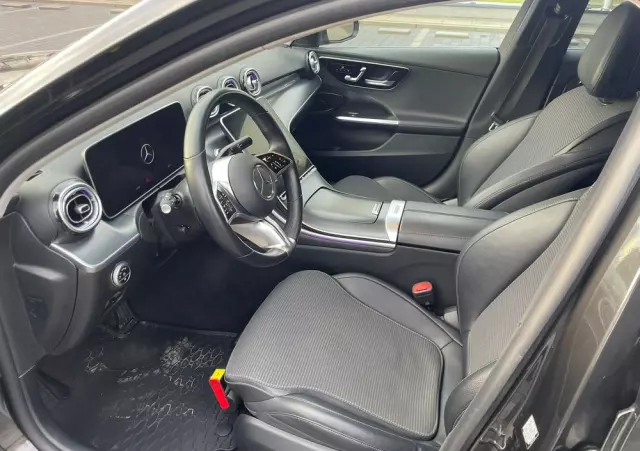 MERCEDES-BENZ Klasa C 220 d Avantgarde