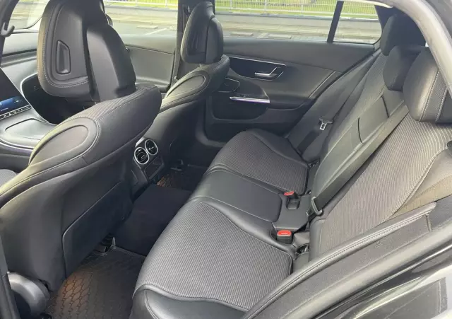 MERCEDES-BENZ Klasa C 220 d Avantgarde