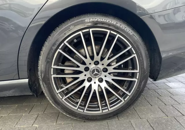 MERCEDES-BENZ Klasa C 220 d Avantgarde