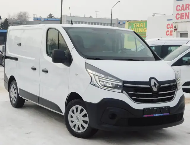 RENAULT TRAFIC 