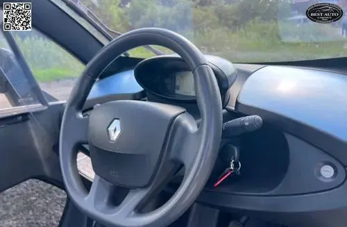 RENAULT Twizy 