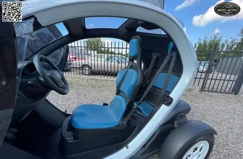 RENAULT Twizy 