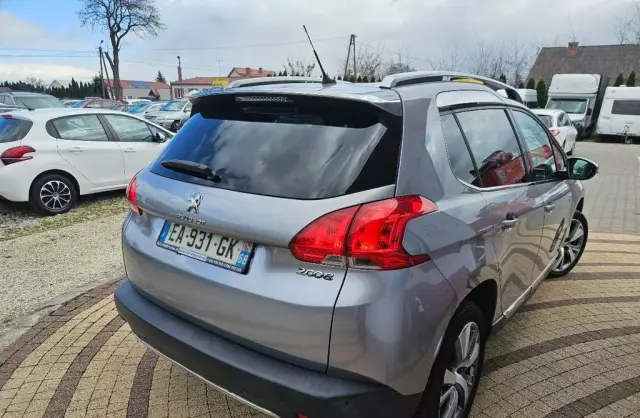 PEUGEOT 2008 