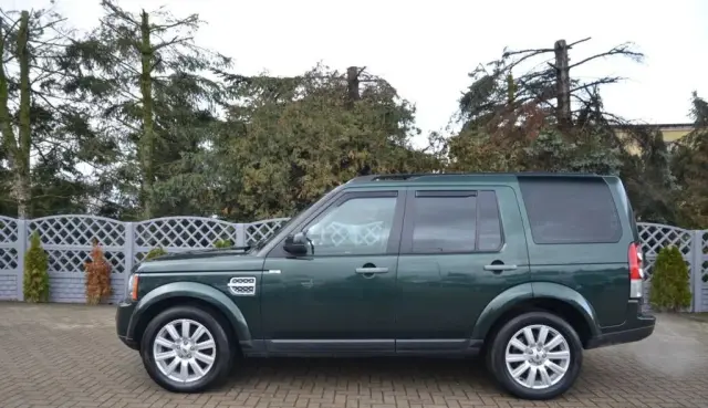 LAND ROVER Discovery 