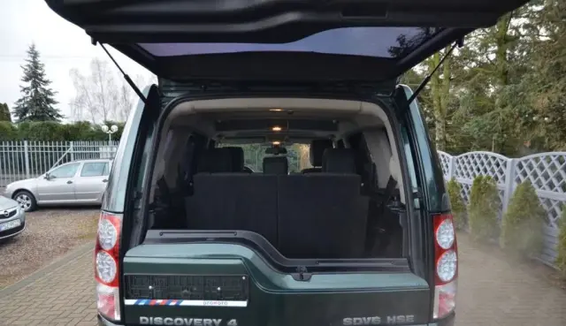 LAND ROVER Discovery 