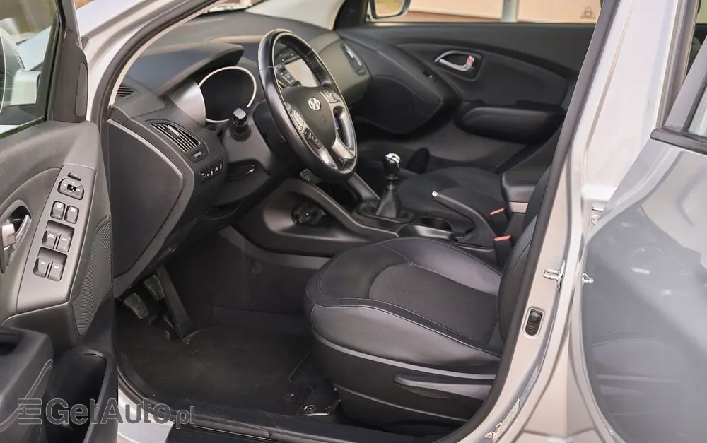 HYUNDAI Ix35 1.7 CRDi 2WD blue Style