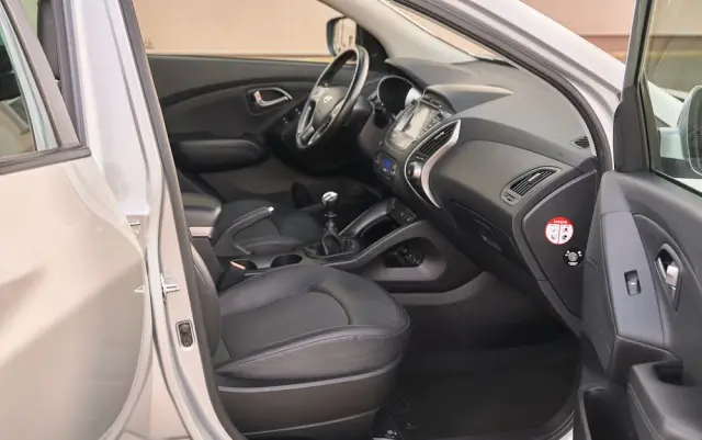 HYUNDAI Ix35 1.7 CRDi 2WD blue Style