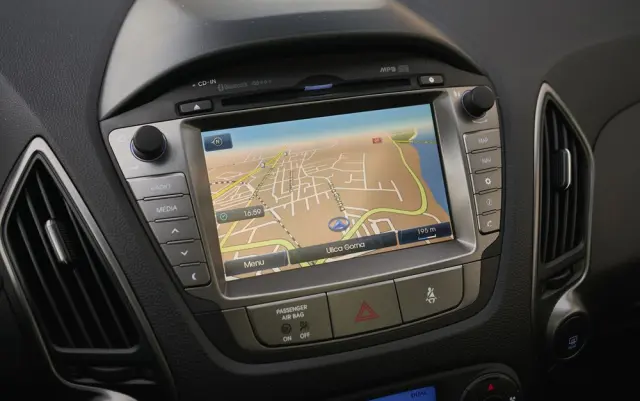 HYUNDAI Ix35 1.7 CRDi 2WD blue Style
