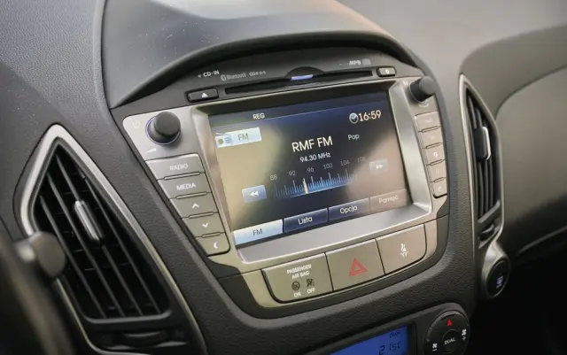 HYUNDAI Ix35 1.7 CRDi 2WD blue Style