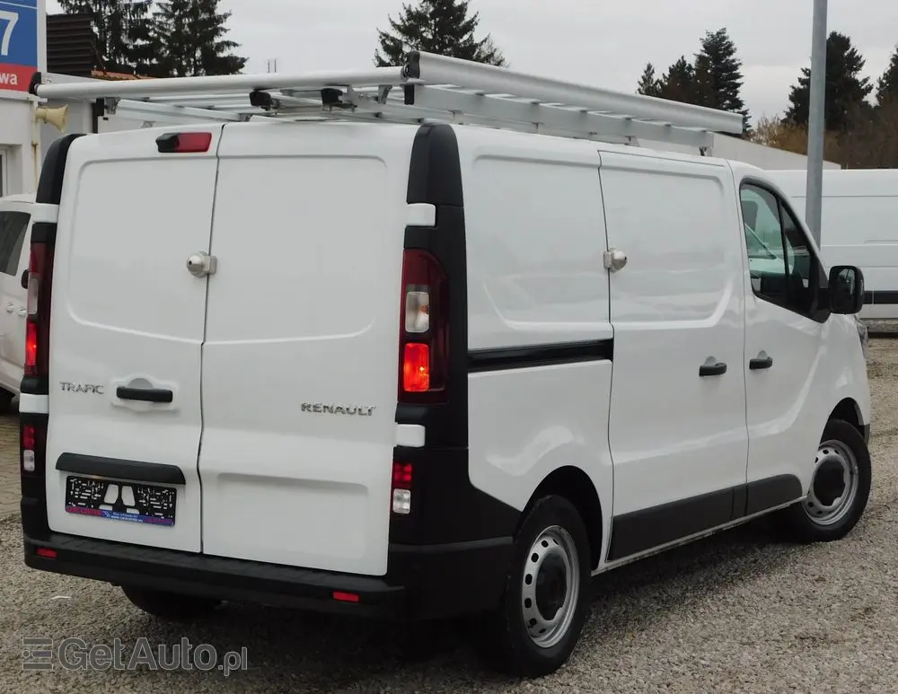 RENAULT TRAFIC 