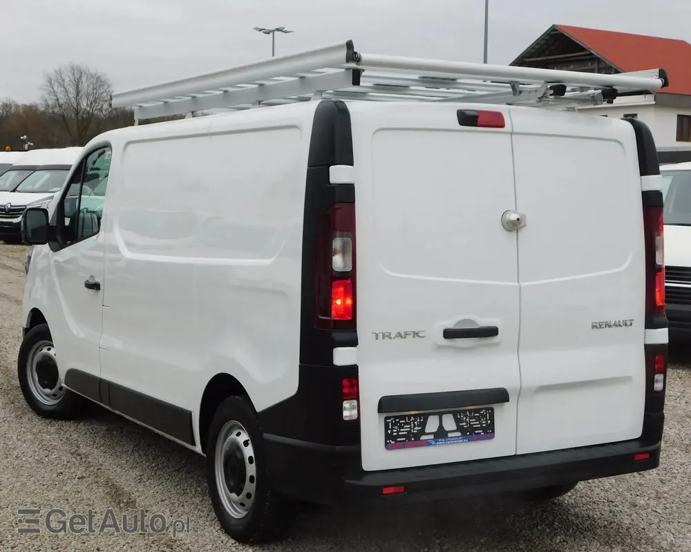 RENAULT TRAFIC 