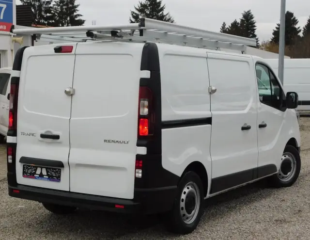 RENAULT TRAFIC 