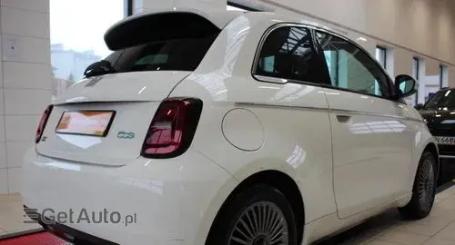 FIAT 500e 