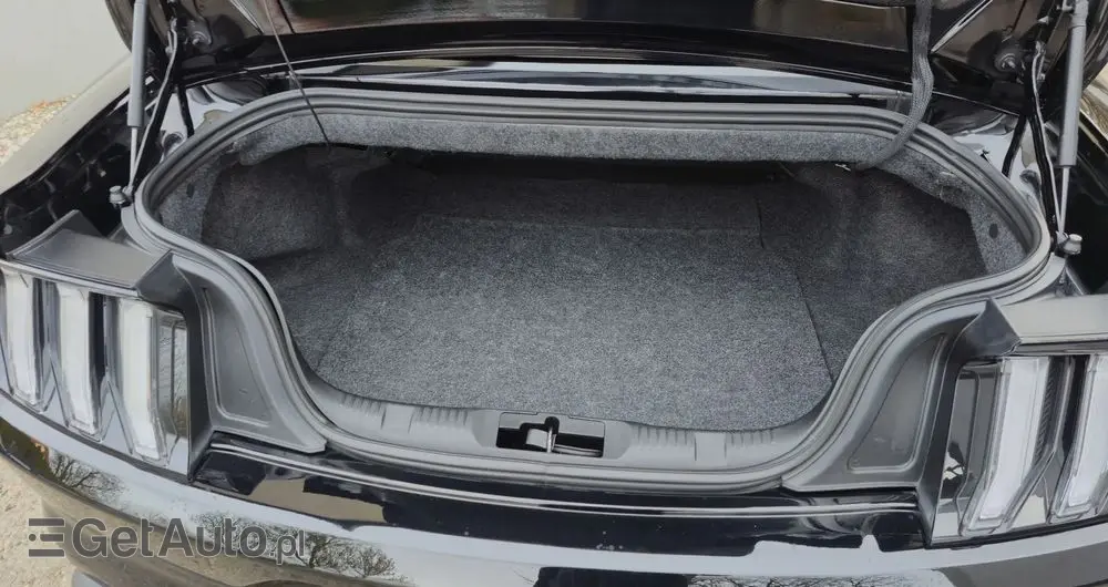 FORD Mustang 2.3 EcoBoost