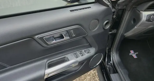 FORD Mustang 2.3 EcoBoost