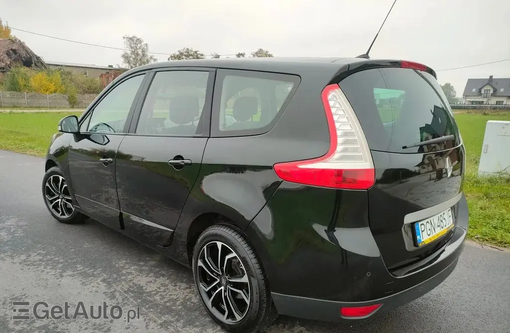 RENAULT Grand Scenic 