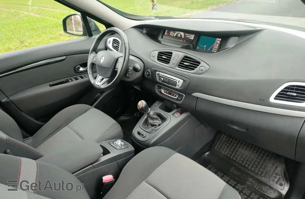 RENAULT Grand Scenic 