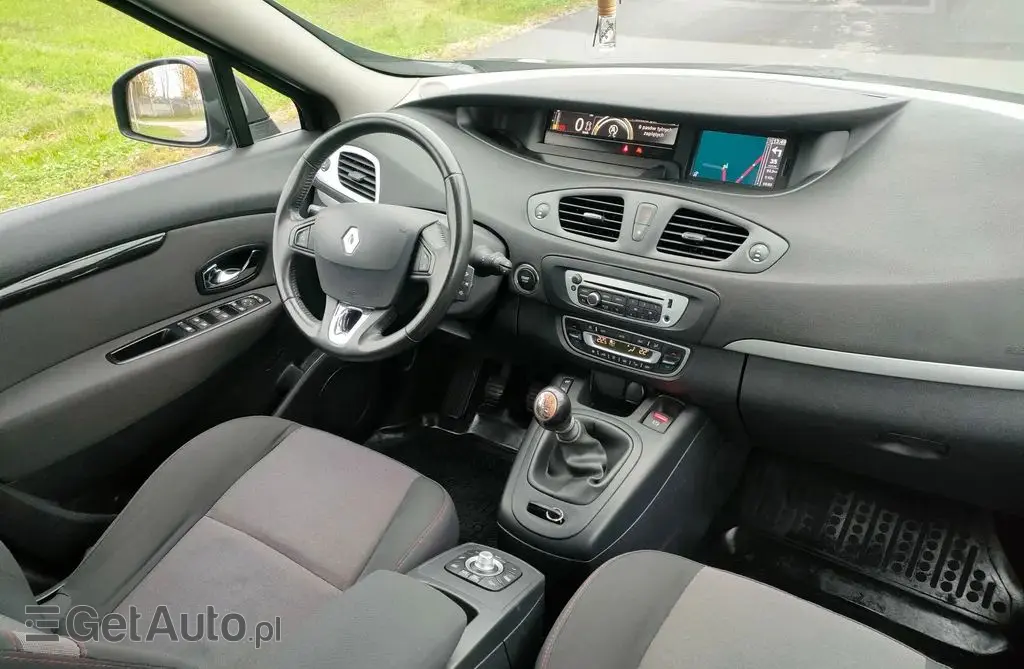 RENAULT Grand Scenic 