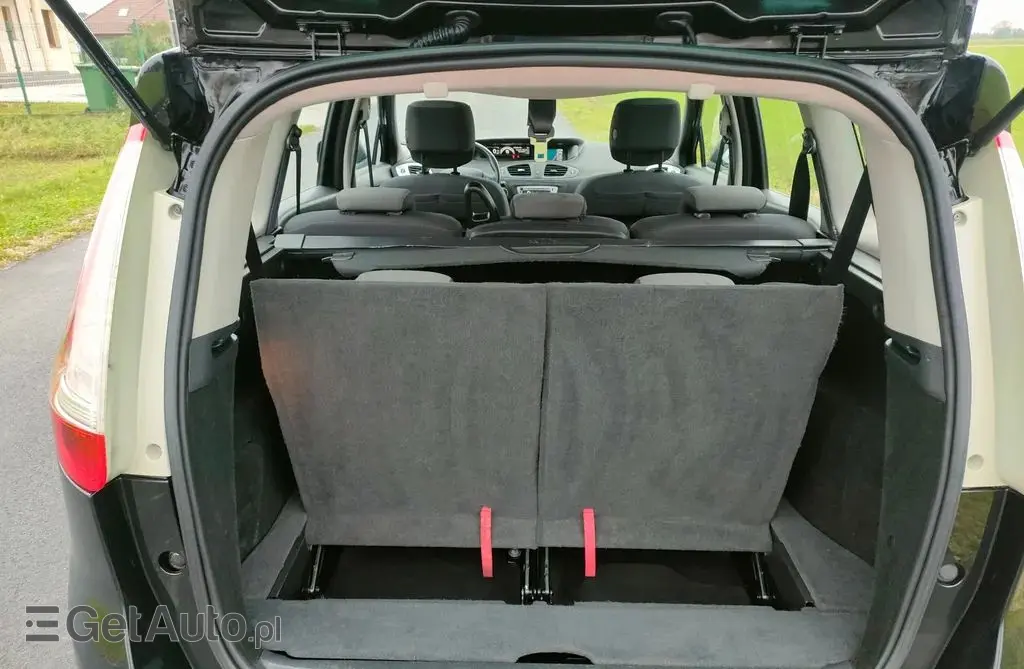 RENAULT Grand Scenic 