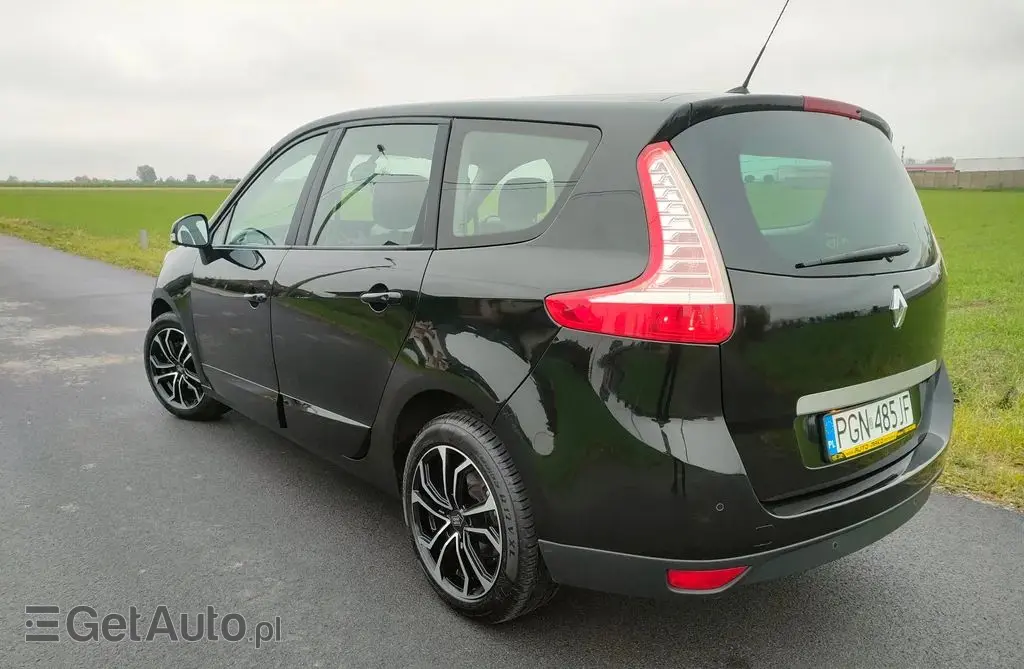 RENAULT Grand Scenic 