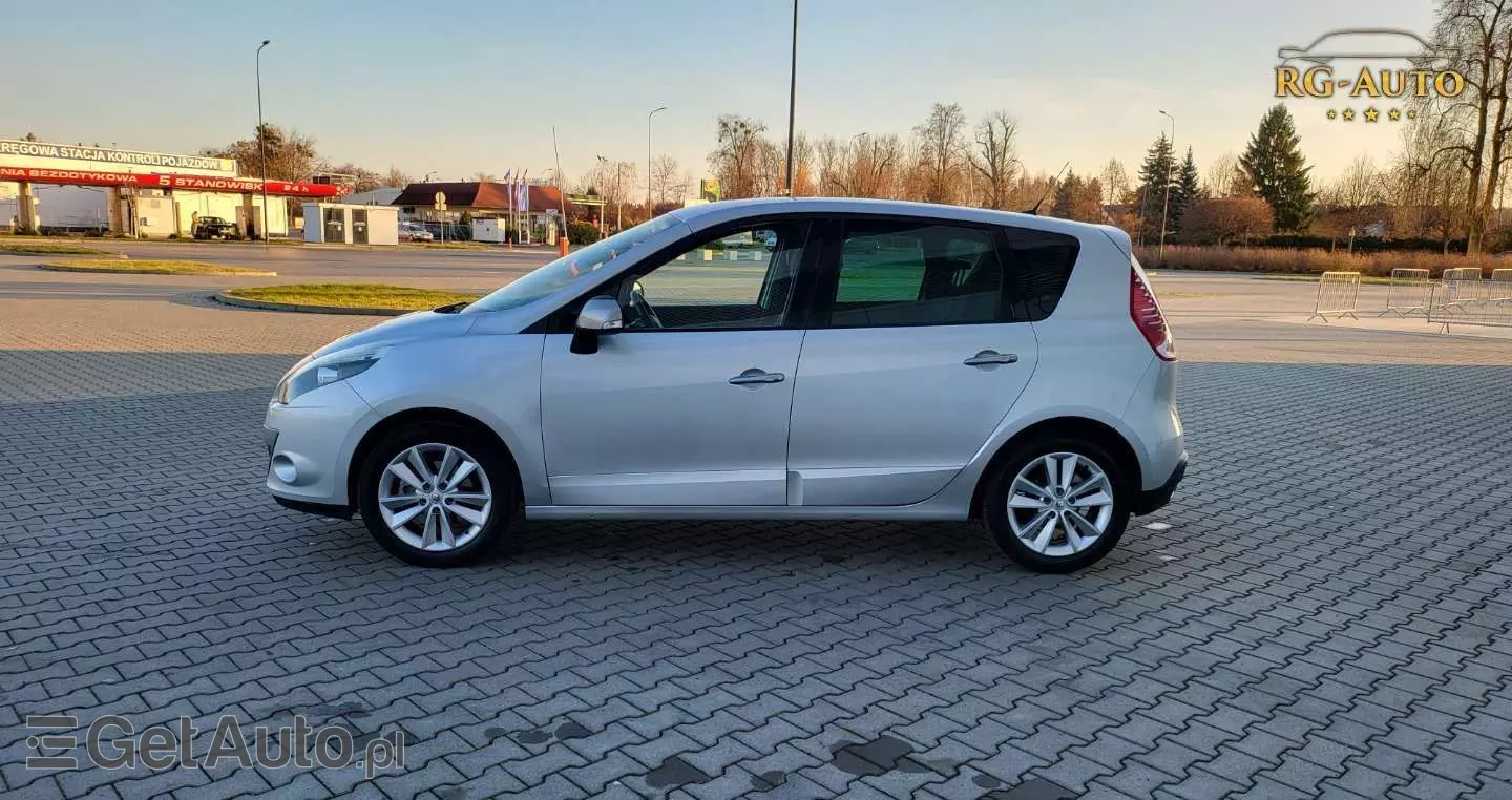 RENAULT Scenic 